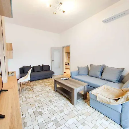 Darsena House *